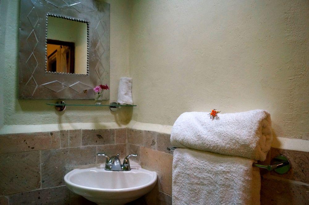 Hotel Aqui Es Mexico San Miguel de Allende Exteriör bild